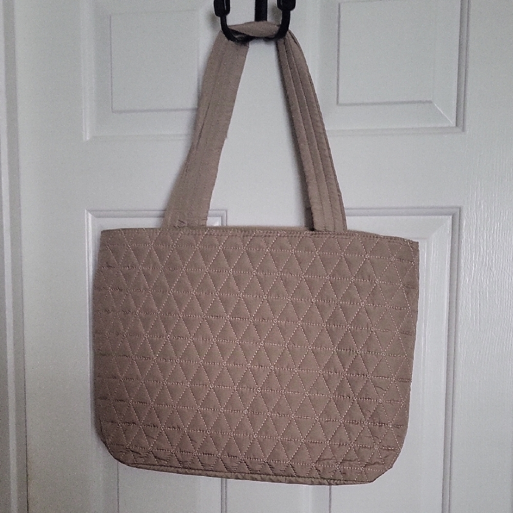 Fit & Fresh Quilted Tan Tote Bag with Insulated interior - Picture 7 of 12